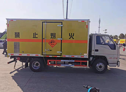 柯城爆破器材运输车